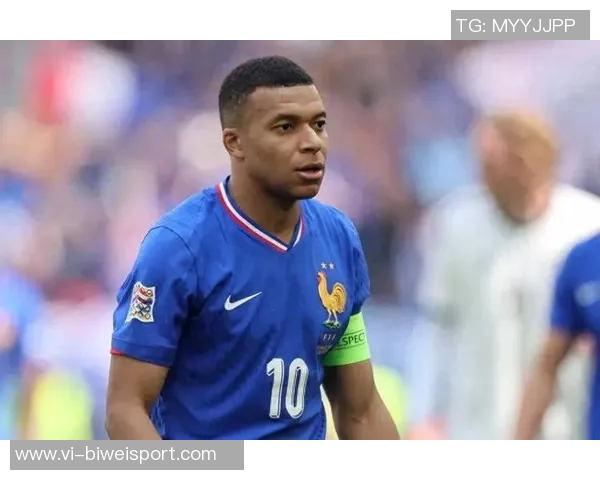 德尚透露姆巴佩脚踝伤势未恶化但换下前再遭撞击引担忧